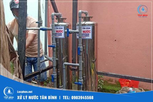 Lặt đặt trụ lọc nước giếng khoan tại xã Vĩnh Lộc B